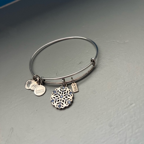 Alex and Ani 2016 Snowflake Bracelet - Picture 3 of 5